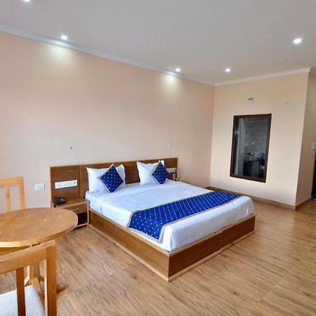 Uttarakhand Resort Kausani Exterior photo