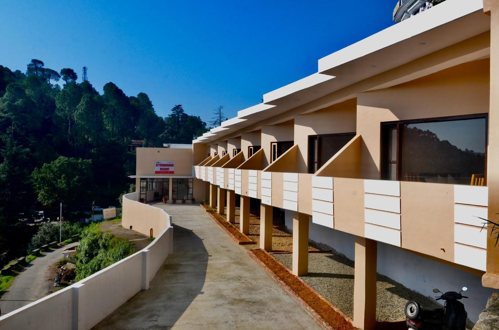 Uttarakhand Resort Kausani Exterior photo