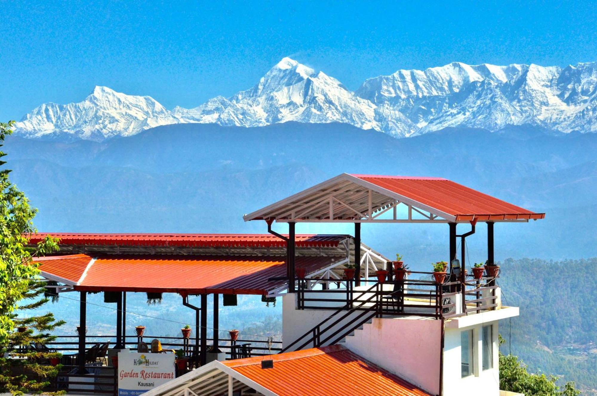 Uttarakhand Resort Kausani Exterior photo